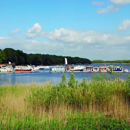 Daire In Am Mueritzsee, Cleaning Included